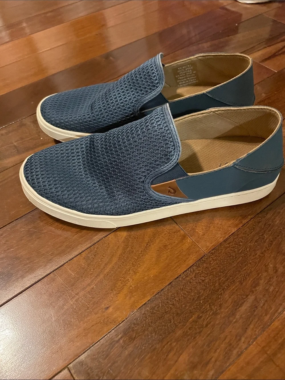 Olukai Pehuea, size 10